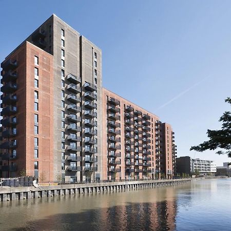 Modern Studios And Apartments At Barking Wharf In London Londres Exterior foto