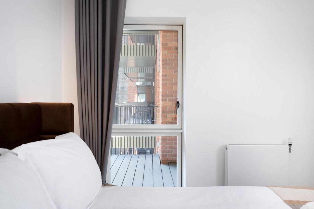 Modern Studios And Apartments At Barking Wharf In London Londres Exterior foto