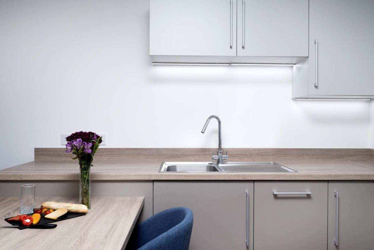 Modern Studios And Apartments At Barking Wharf In London Londres Exterior foto